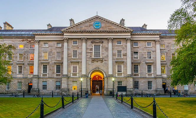 Trinity College Dublin admissions campus for international students
