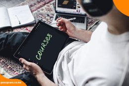 How to Choose the Right University Course for Your Career